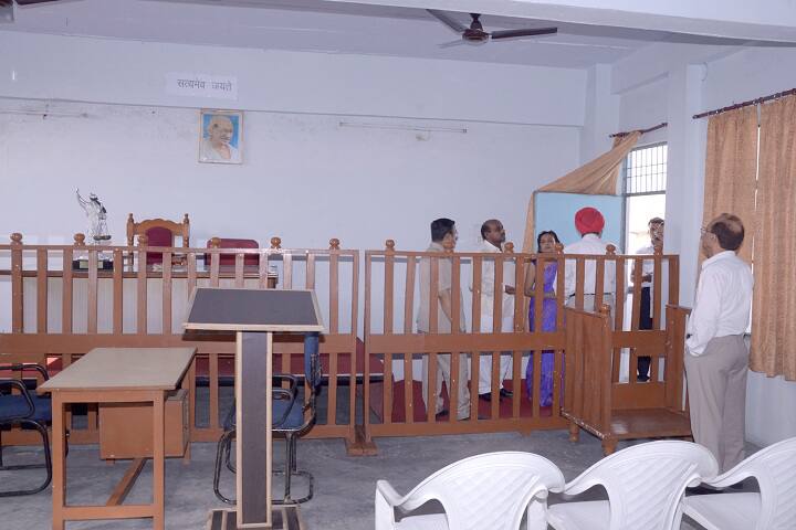 moot-court